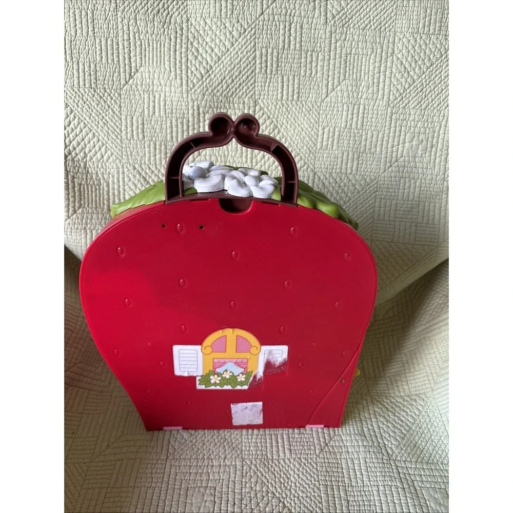 2003 Strawberry Shortcake Berry Sweet House Bandai Carry Case Dollhouse